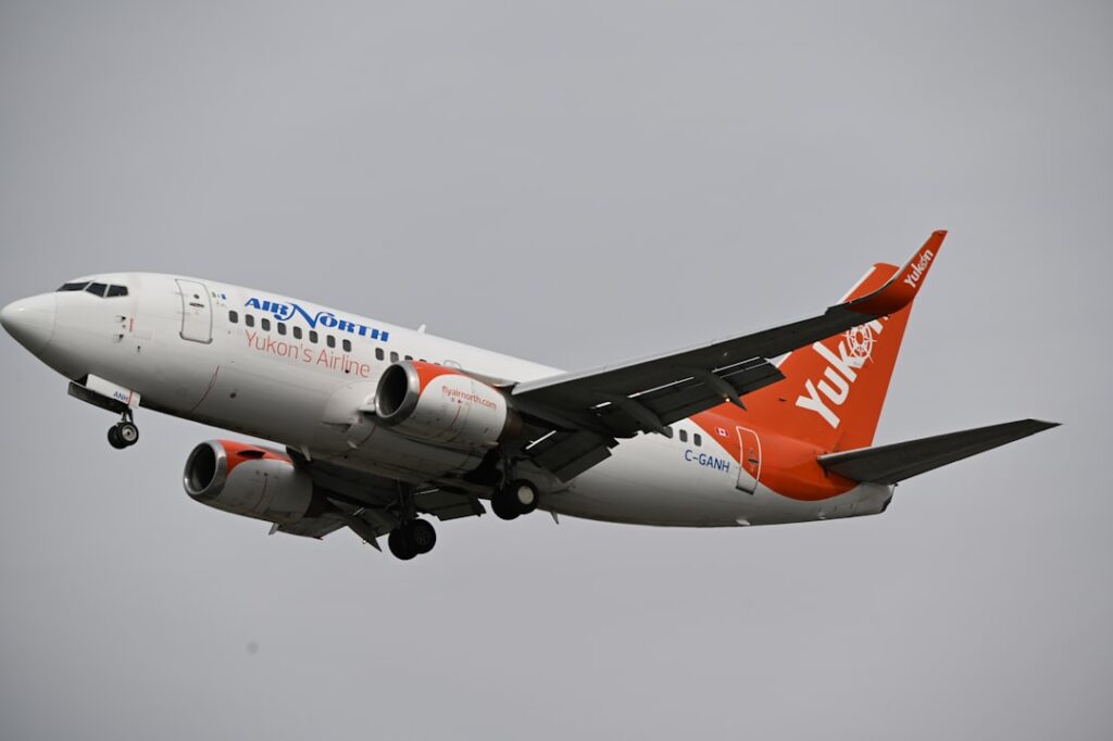 photo 1652535922604 ca145a2ec554